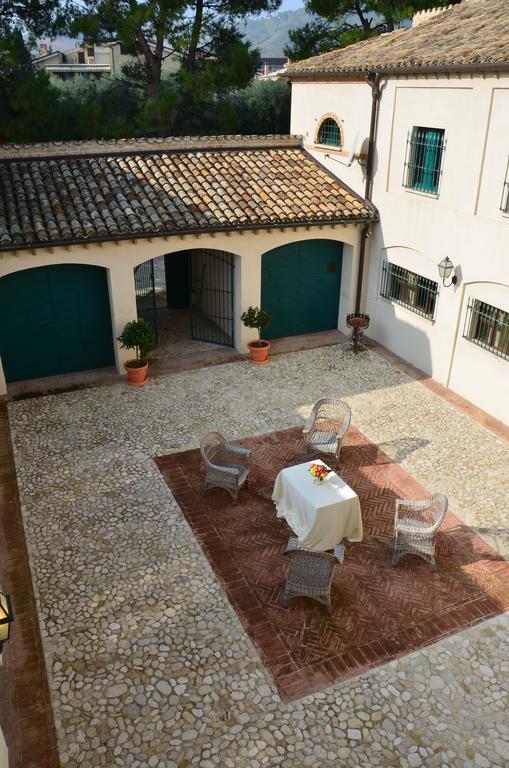 Villa Montanari Rosati Porto San Giorgio Luaran gambar